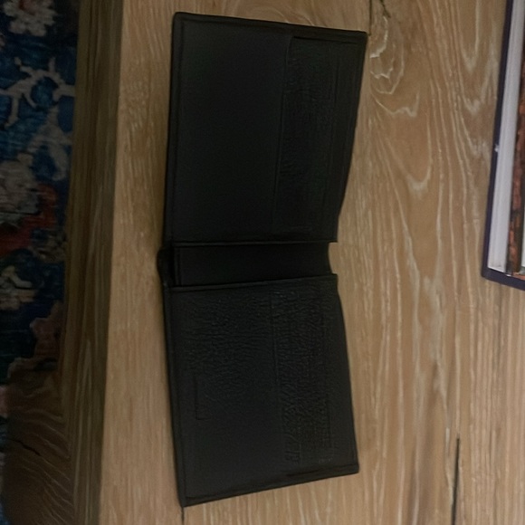 Authentic Coach Mens slim billfold - Picture 3 of 7